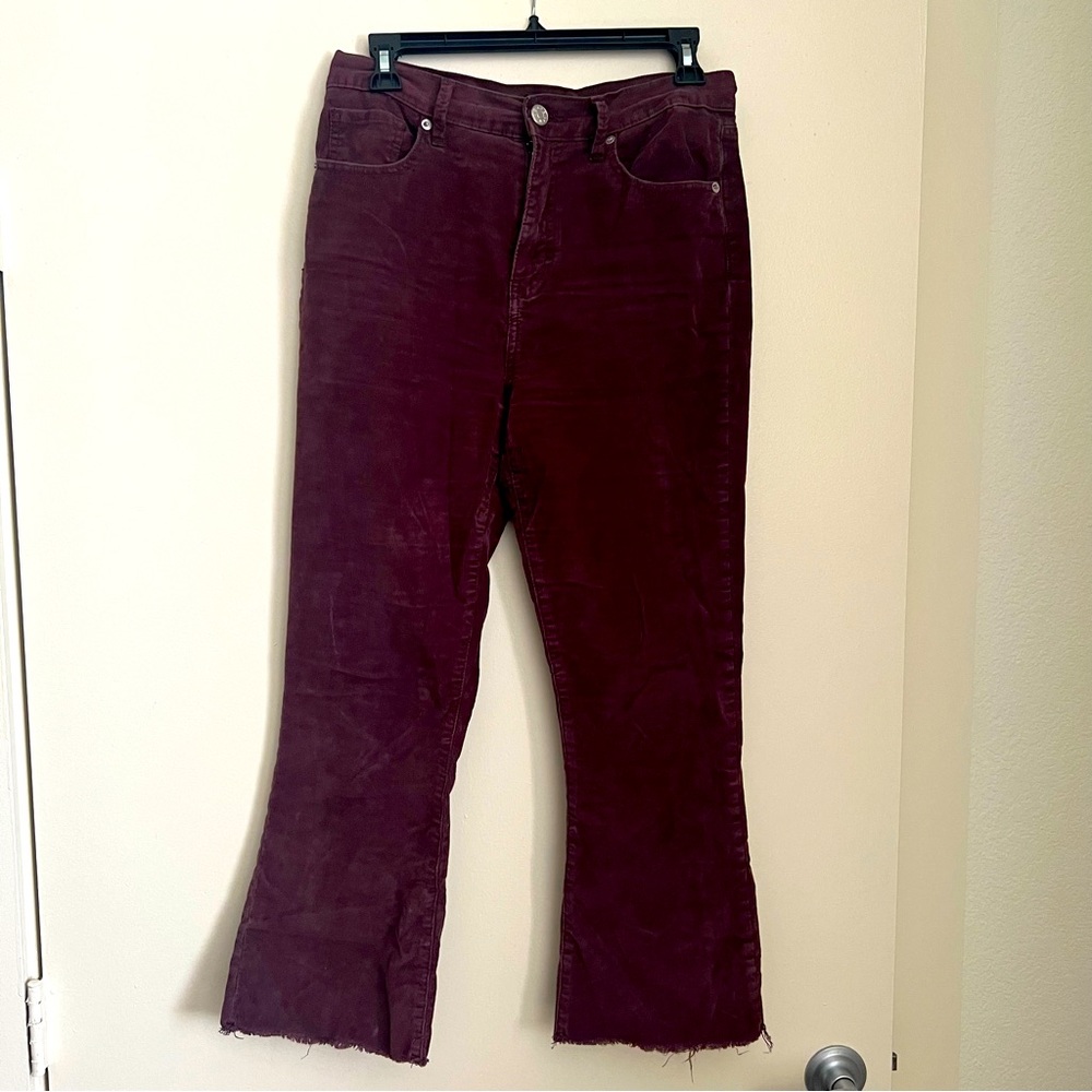 URBAN OUTFITTERS Maroon corduroy boot cut pants